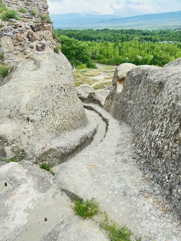 Rocky trail at Uplistsikhe