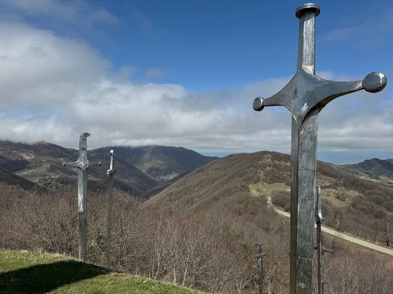 Crosses on the mountain pass — Kojori